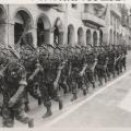 Défilé de parachutistes à Philippeville - 14 juillet 1954
